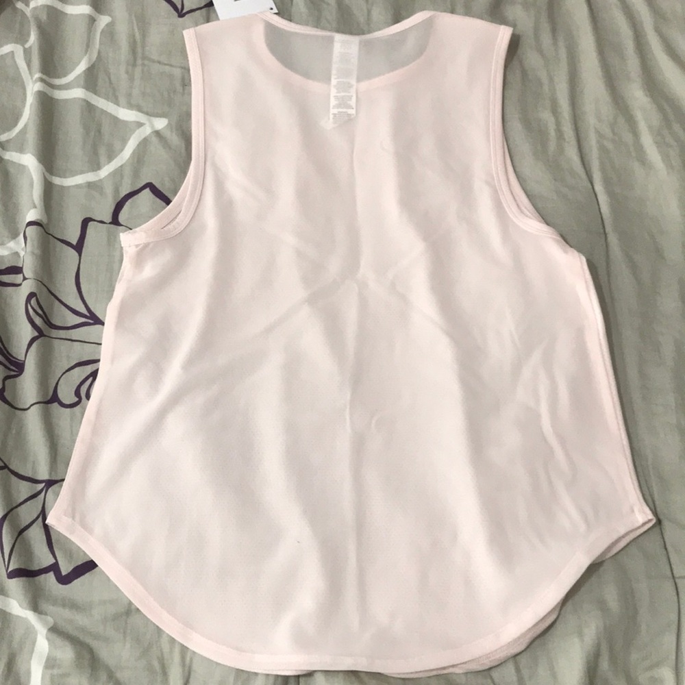 Fabletics workout top - Picture 4 of 7